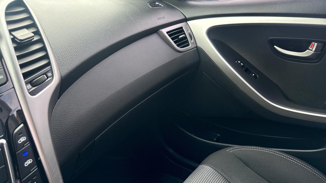 2014 Hyundai Elantra GT GL Photo
