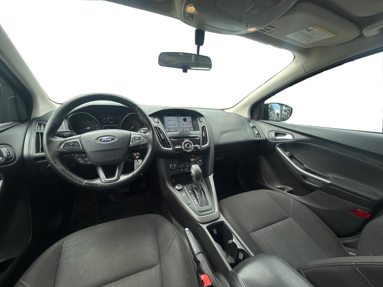 2017 Ford Focus SEL Photo