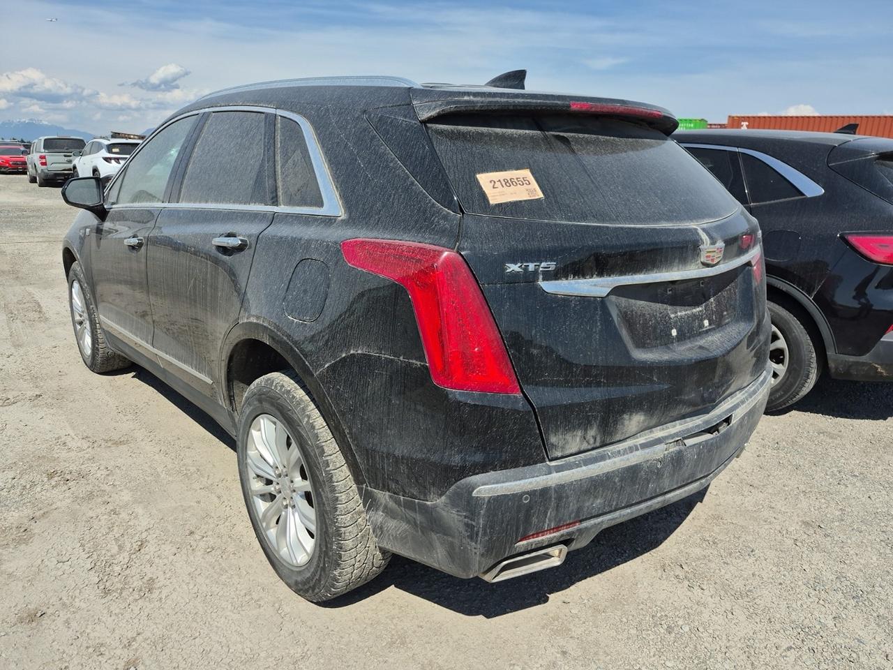2018 Cadillac XT5 XT5 PREMIUM, LEATHER, HEATED SEATS, B/U CAMERA! Photo3