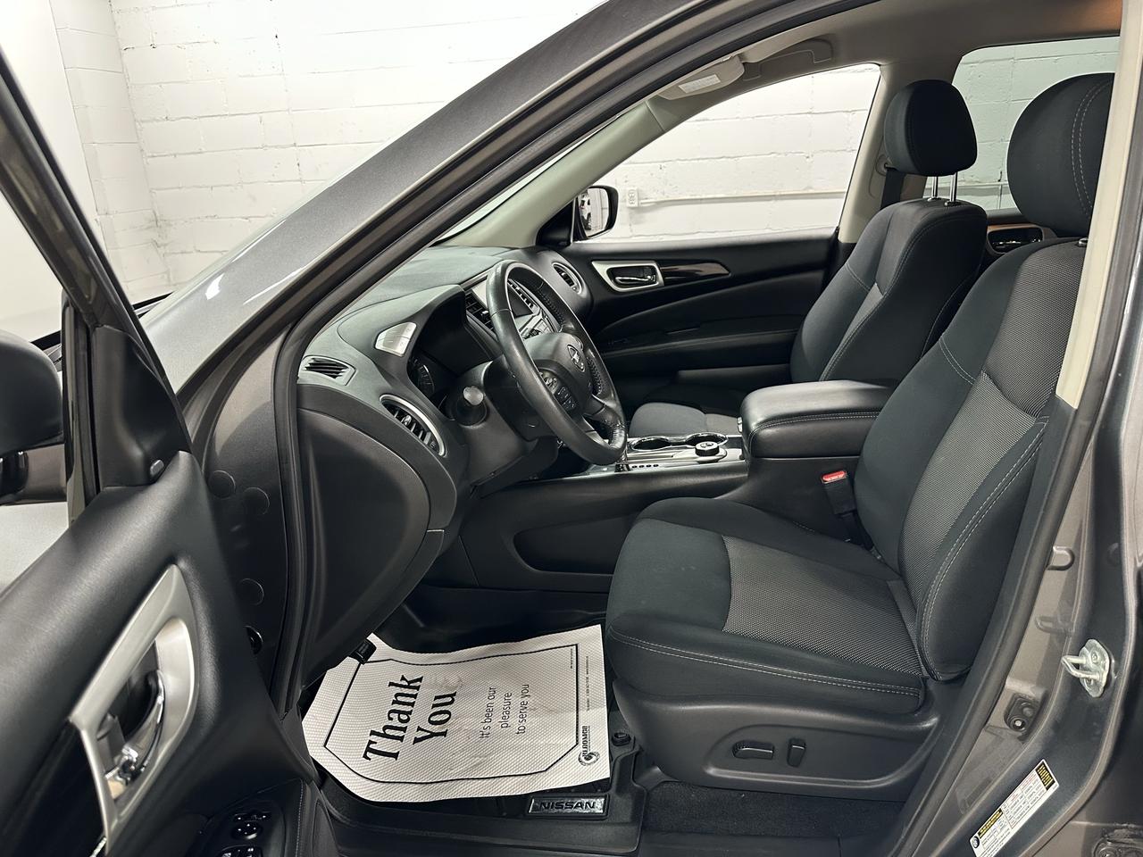 2018 Nissan Pathfinder SV Tech Photo31