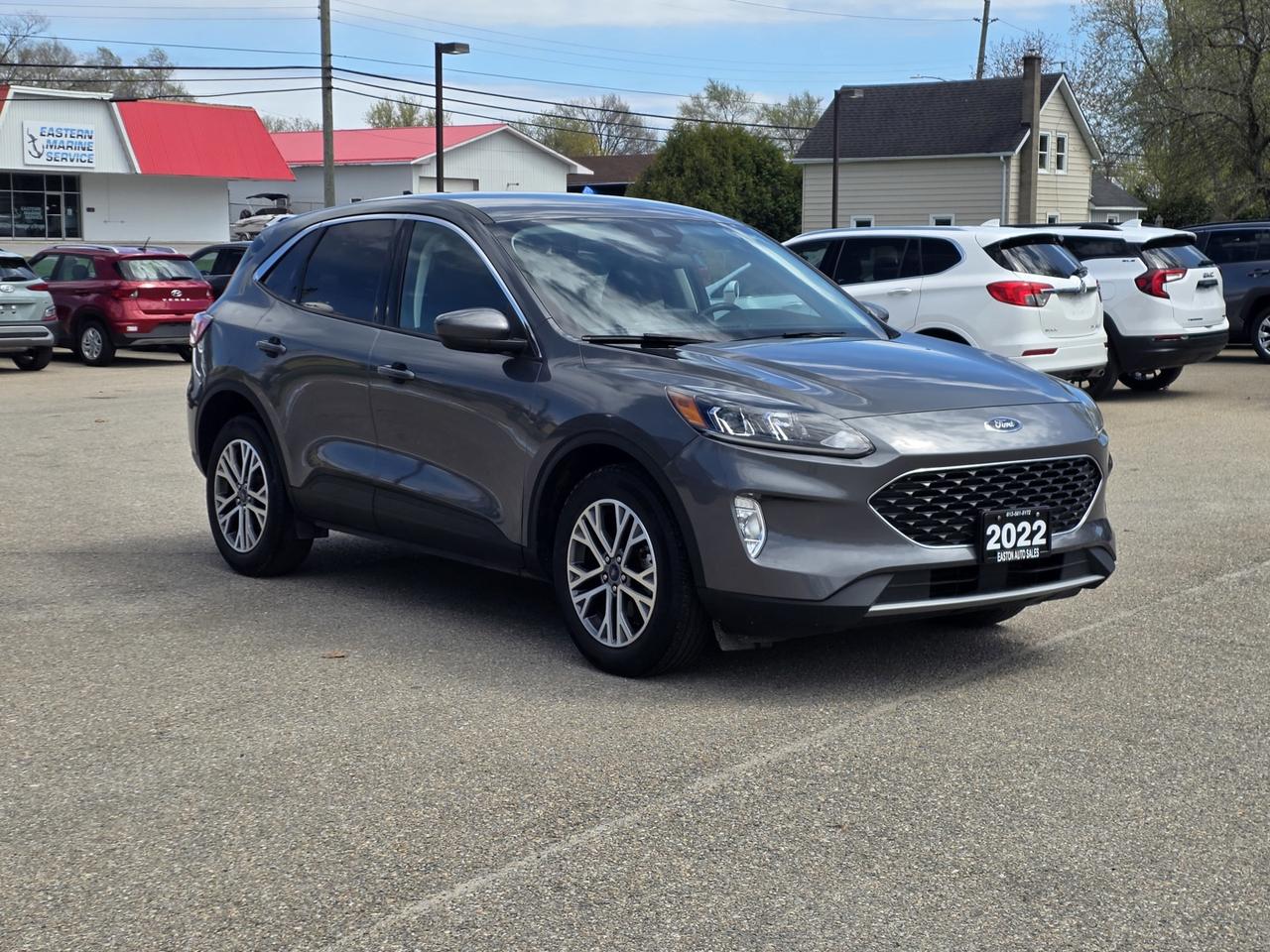 2022 Ford Escape SEL AWD Photo2