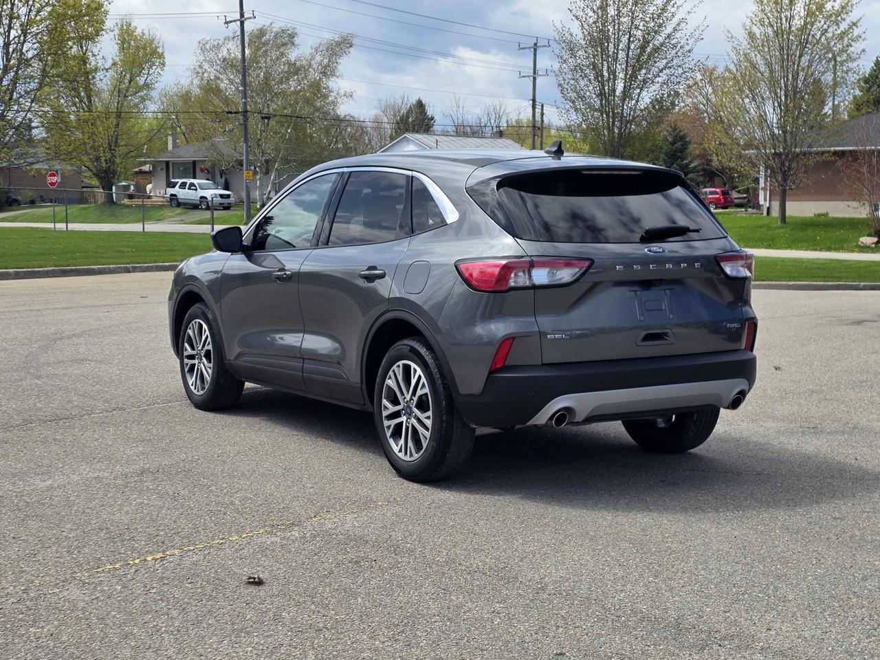 2022 Ford Escape SEL AWD Photo