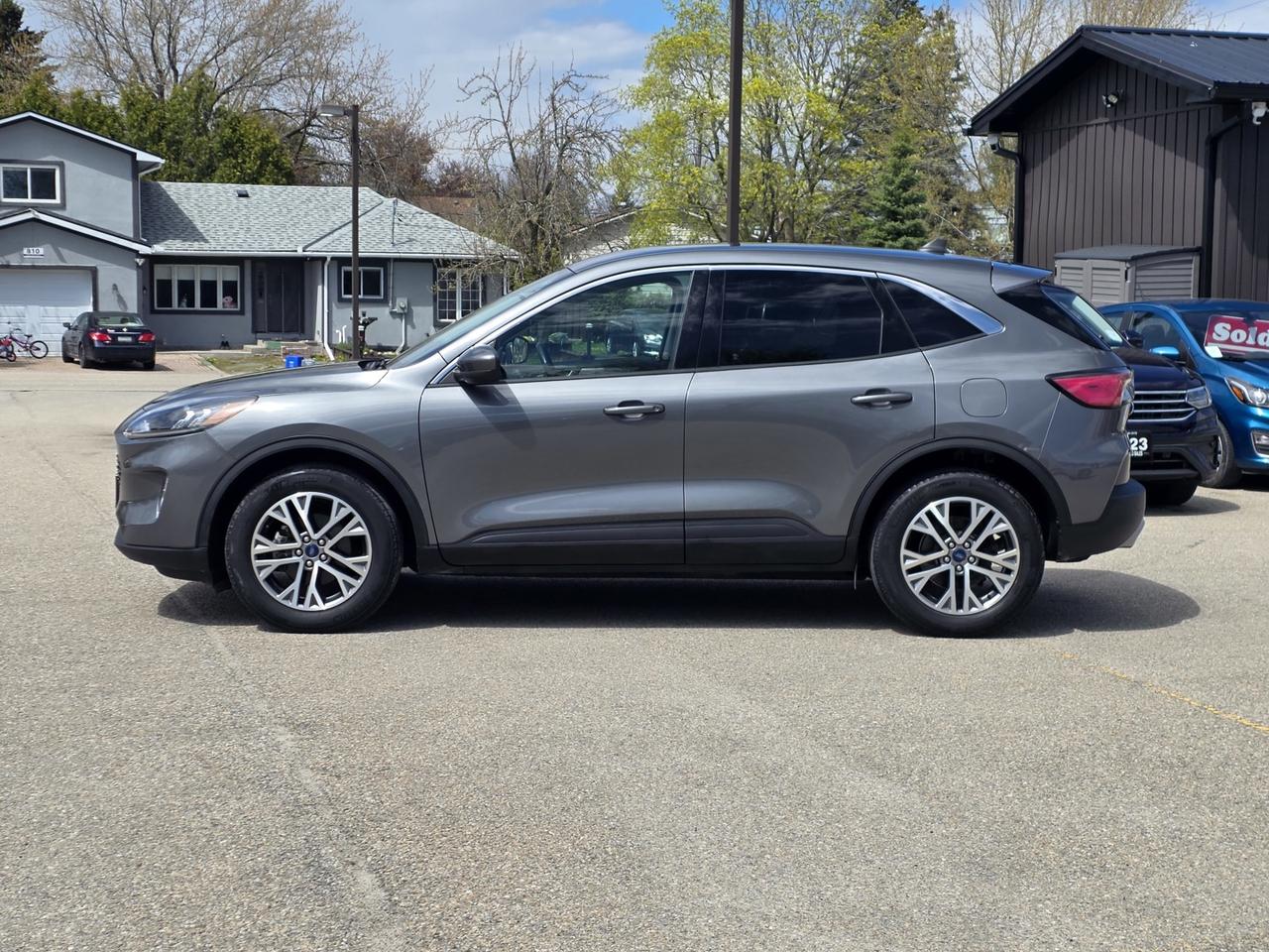 2022 Ford Escape SEL AWD Photo