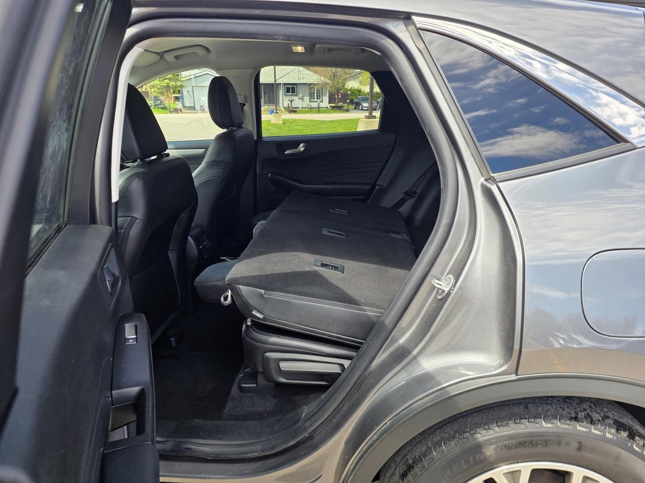 2022 Ford Escape SEL AWD Photo