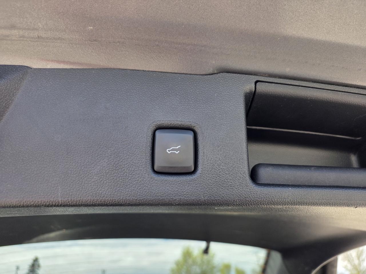 2022 Ford Escape SEL AWD Photo