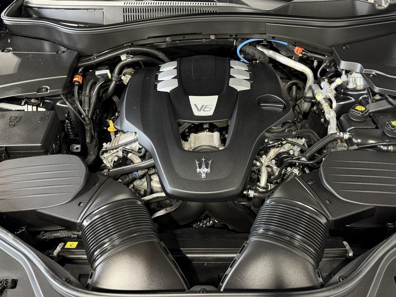 2022 Maserati Levante GT NAVI|BACKUP|RED INT Photo