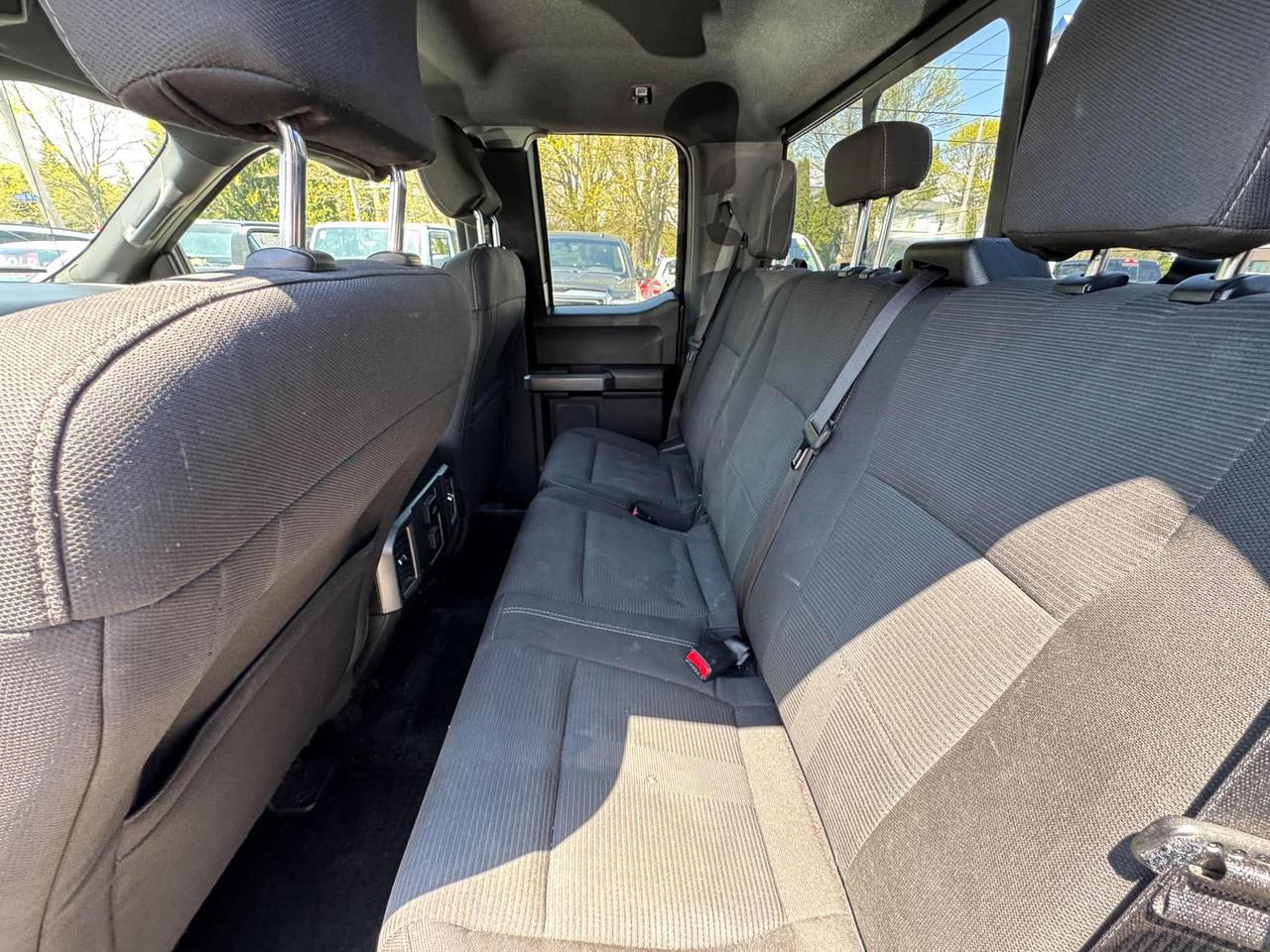 2015 Ford F-150 XLT Photo