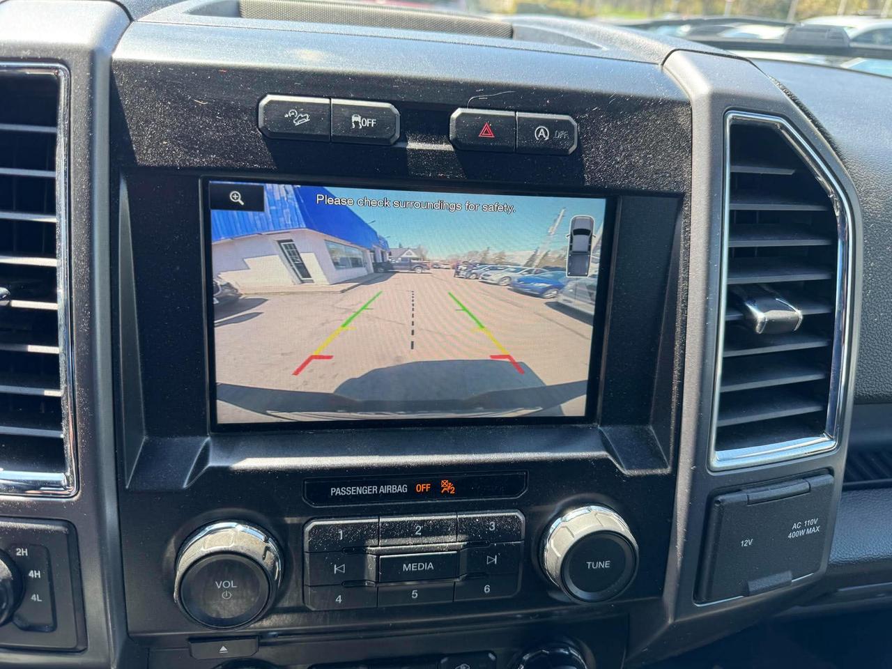 2015 Ford F-150 XLT Photo