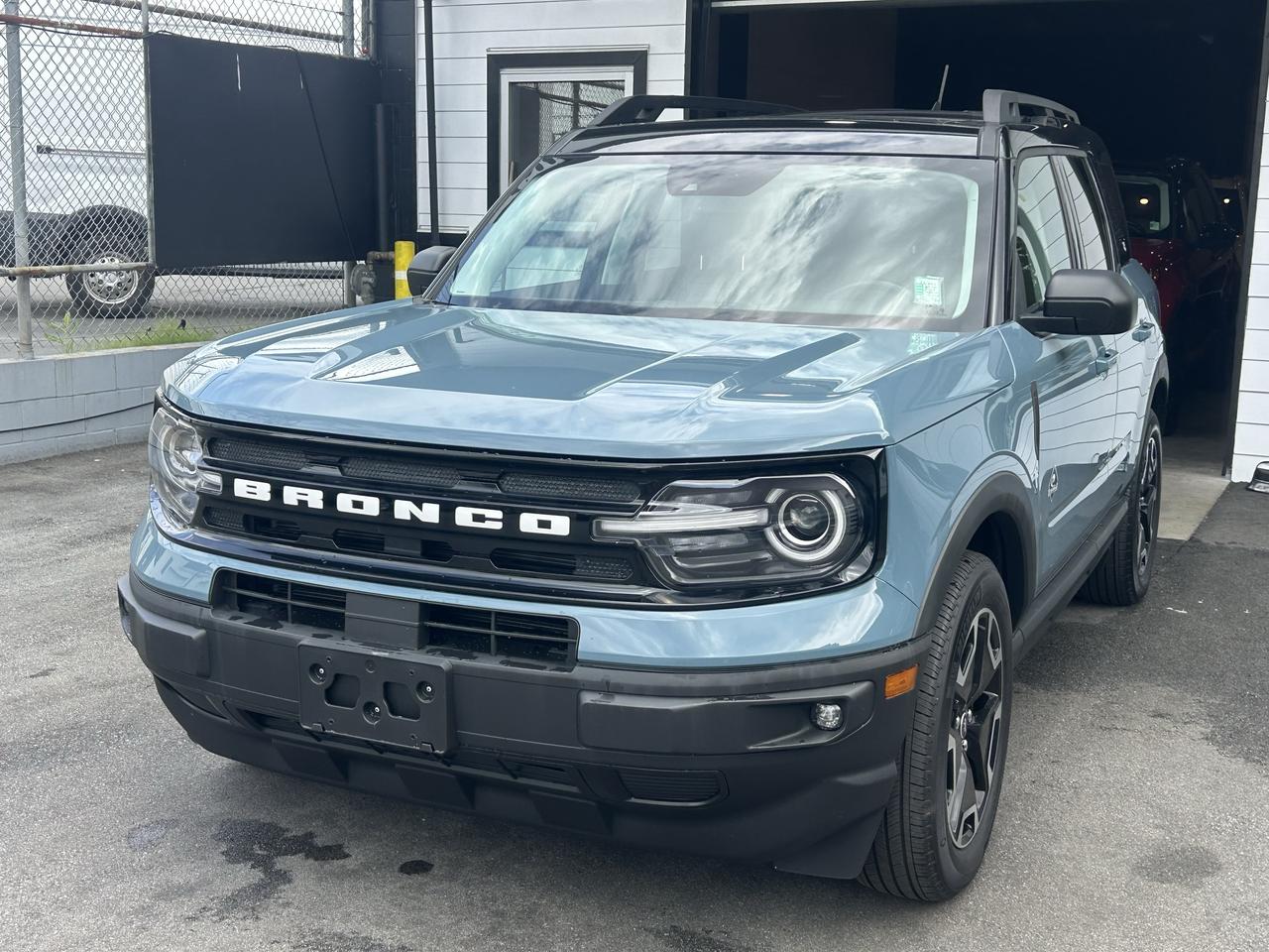 2022 Ford Bronco Sport Outer Banks - Photo #1