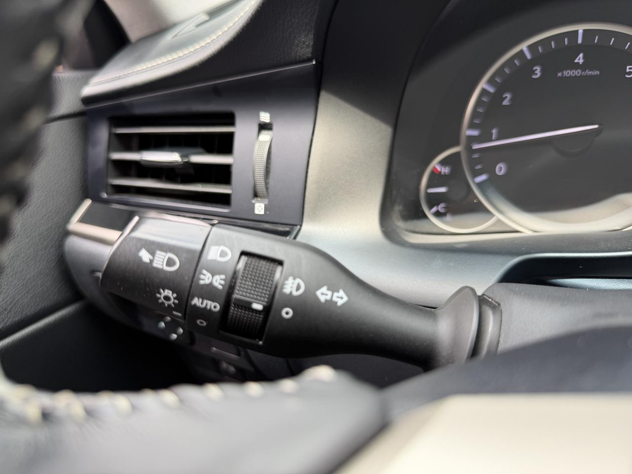 2016 Lexus ES 350 LUXURY FWD - Photo #26