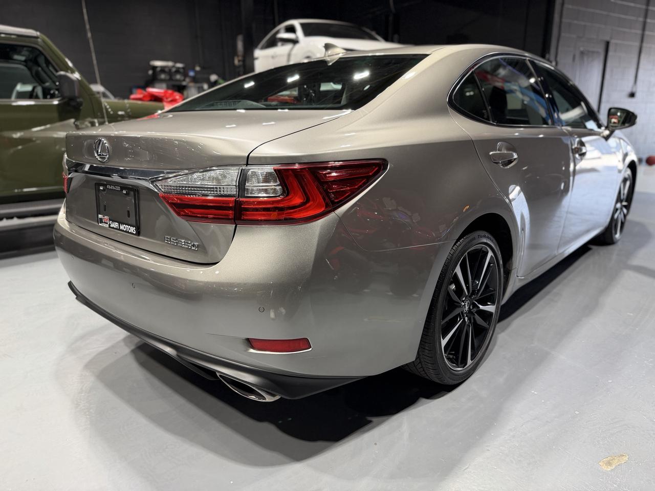 2016 Lexus ES 350 LUXURY FWD - Photo #5