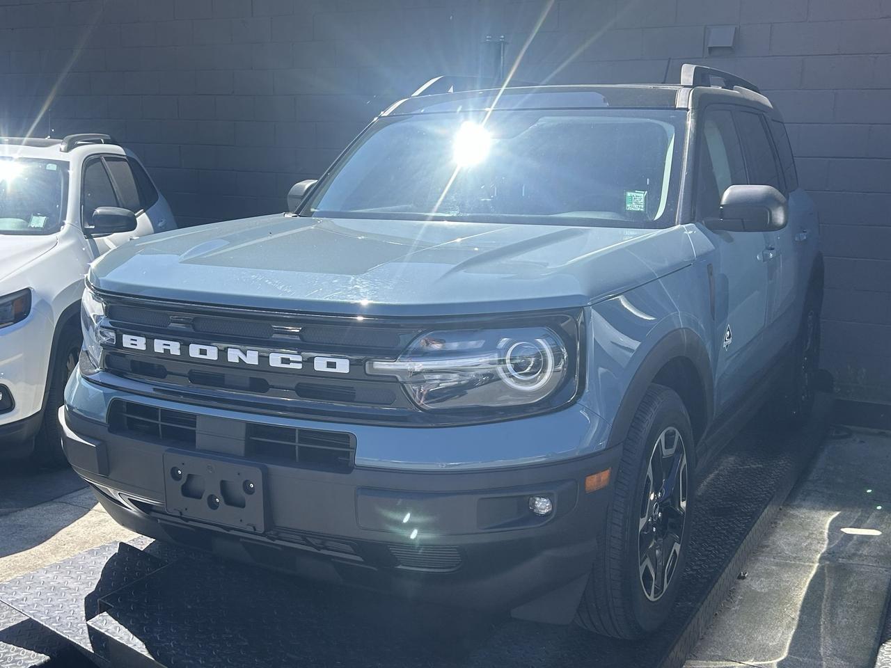 2022 Ford Bronco Sport Outer Banks - Photo #1