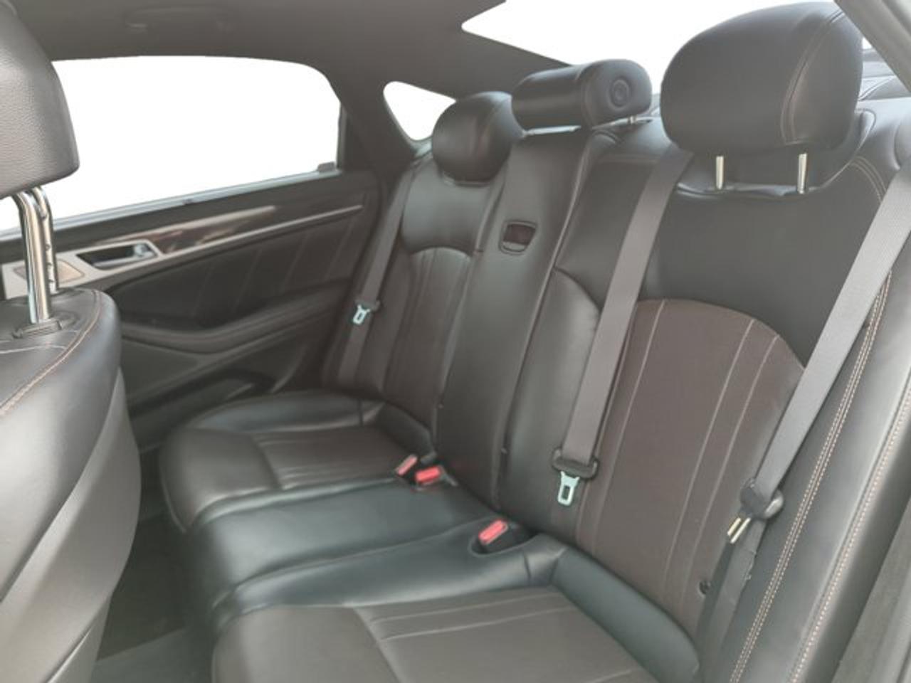2018 Genesis G80 3.3T Sport - Photo #16