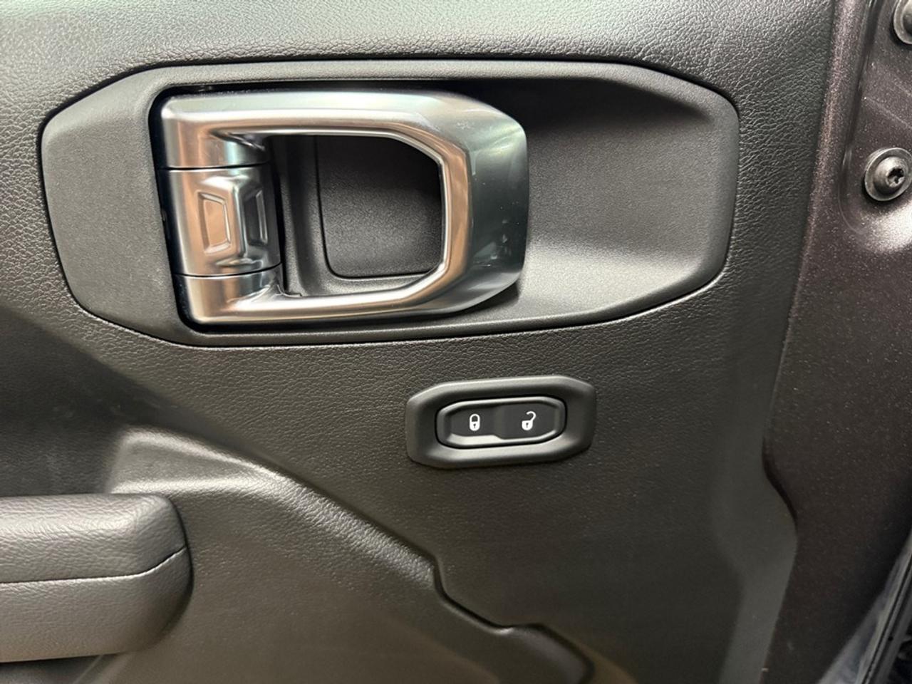 2025 Jeep Wrangler Sport 4 Door 4x4 Photo