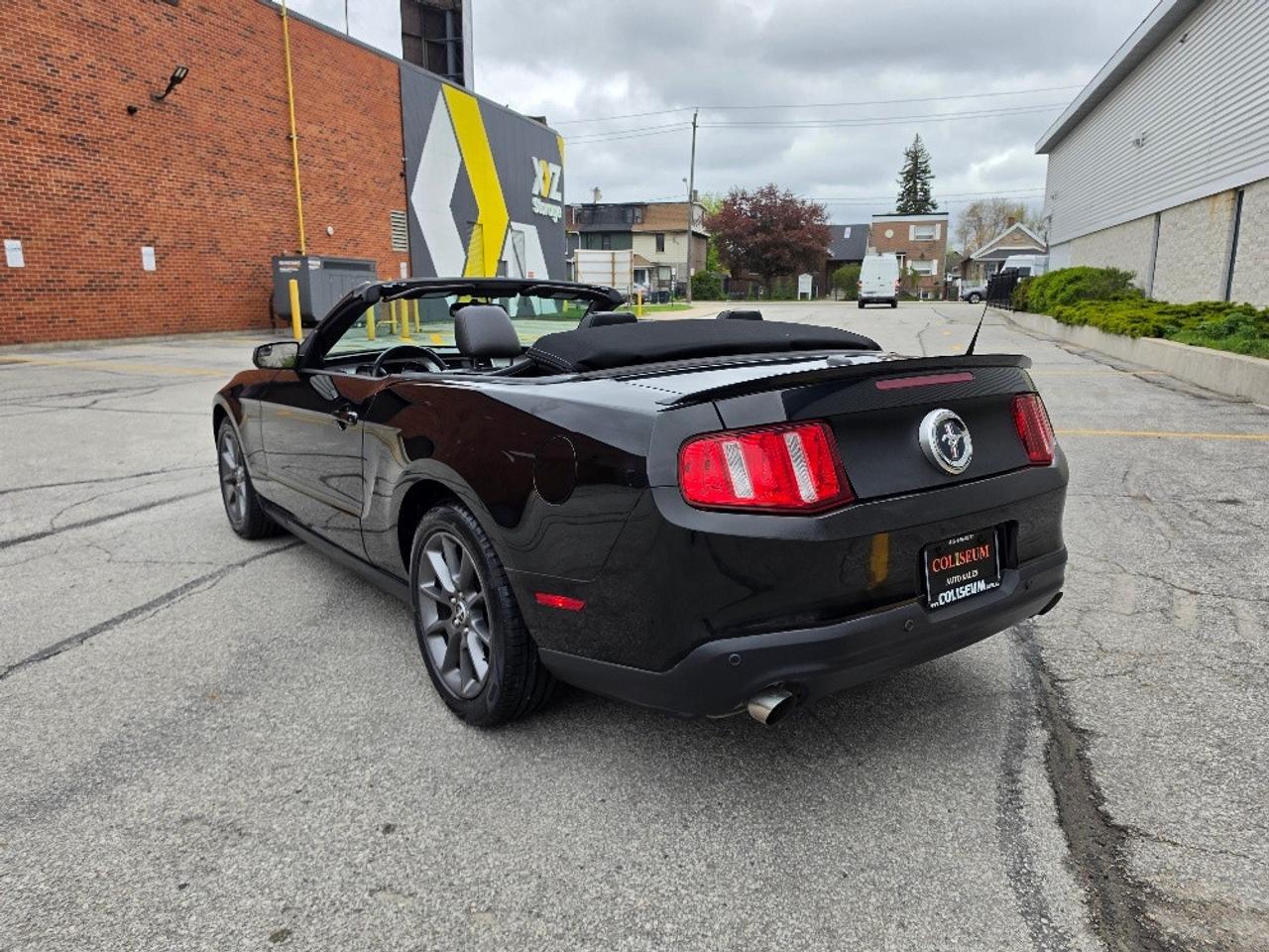 2012 Ford Mustang CLUB OF AMERICA CONVERTIBLE PREMIUM Photo