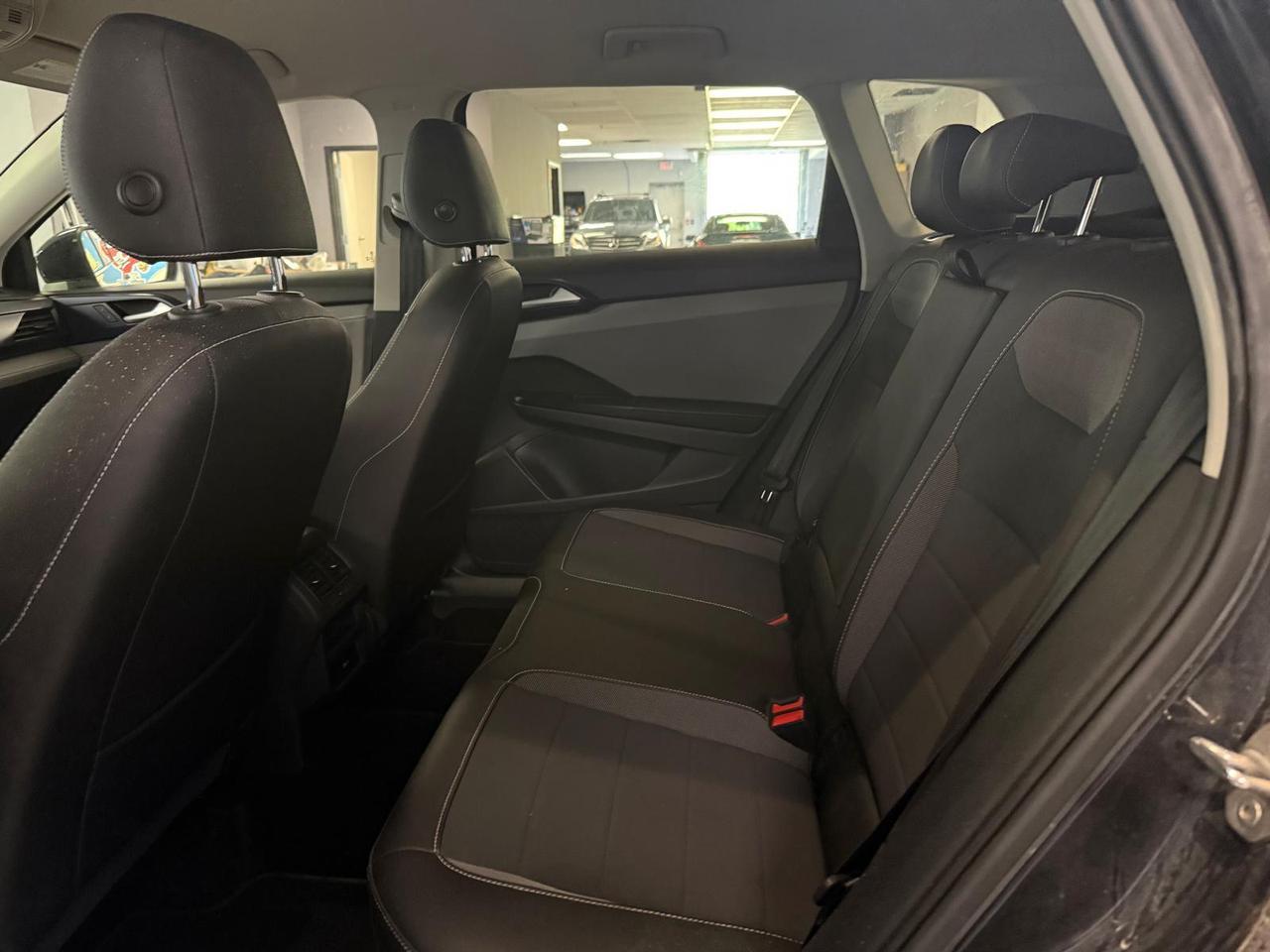 2024 Volkswagen Taos Comfortline FWD Photo