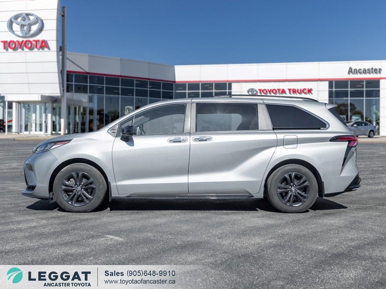 2024 Toyota Sienna XSE 7-Passenger AWD Photo