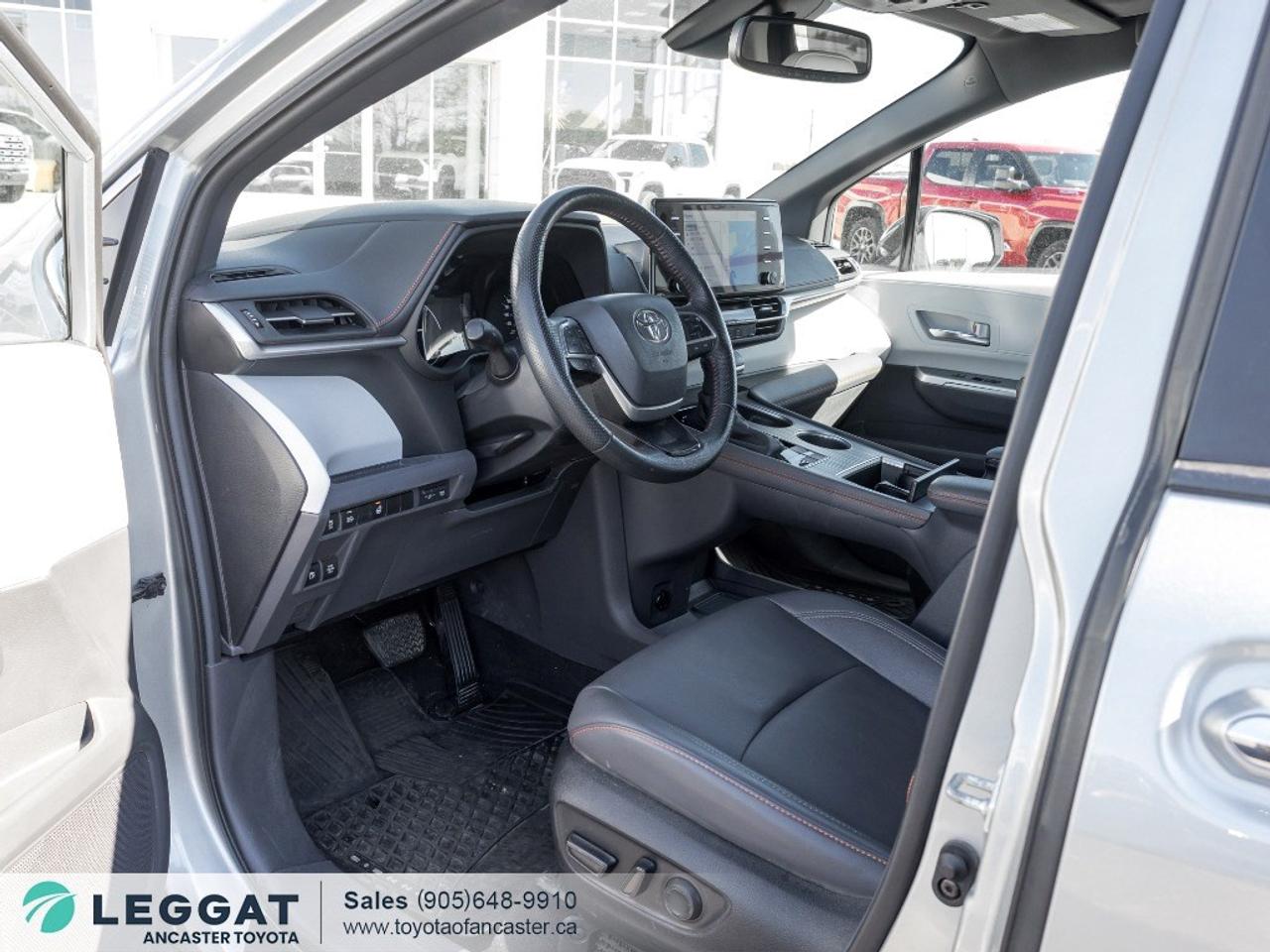 2024 Toyota Sienna XSE 7-Passenger AWD Photo