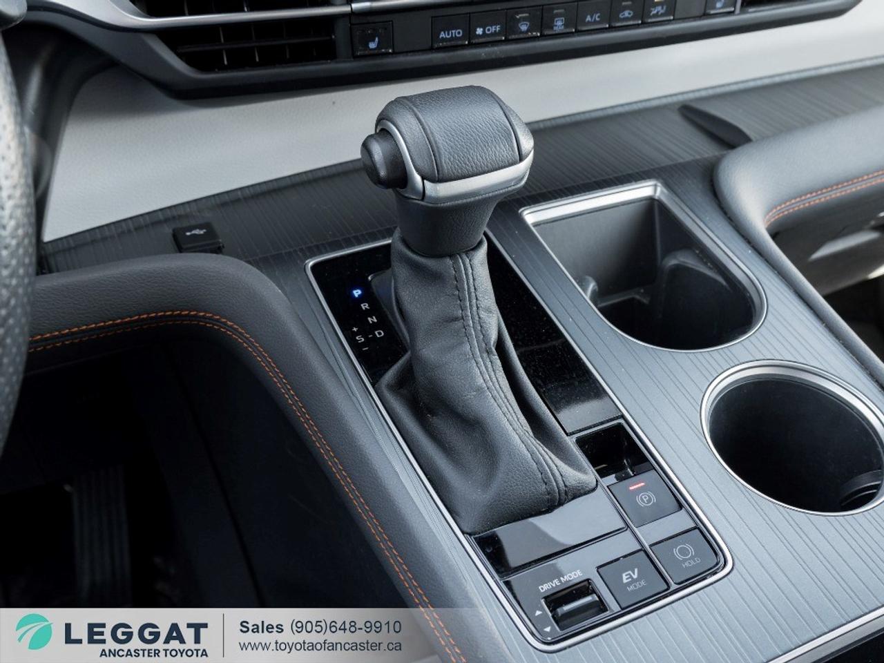 2024 Toyota Sienna XSE 7-Passenger AWD Photo