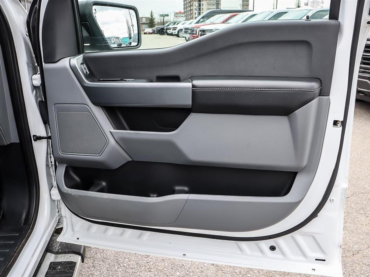 2022 Ford F-150 XLT 4WD SuperCrew 5.5' Box Photo