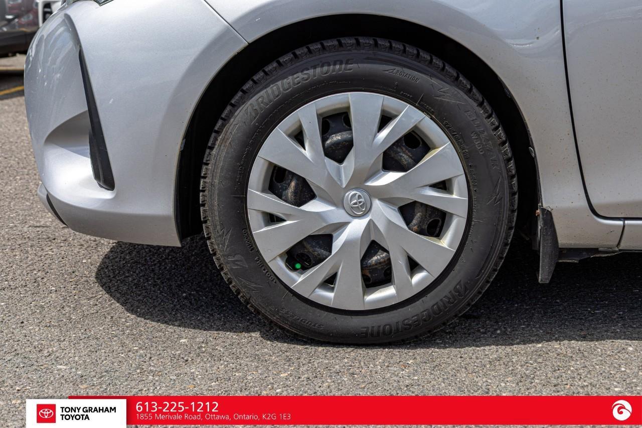 2019 Toyota Yaris LE Photo