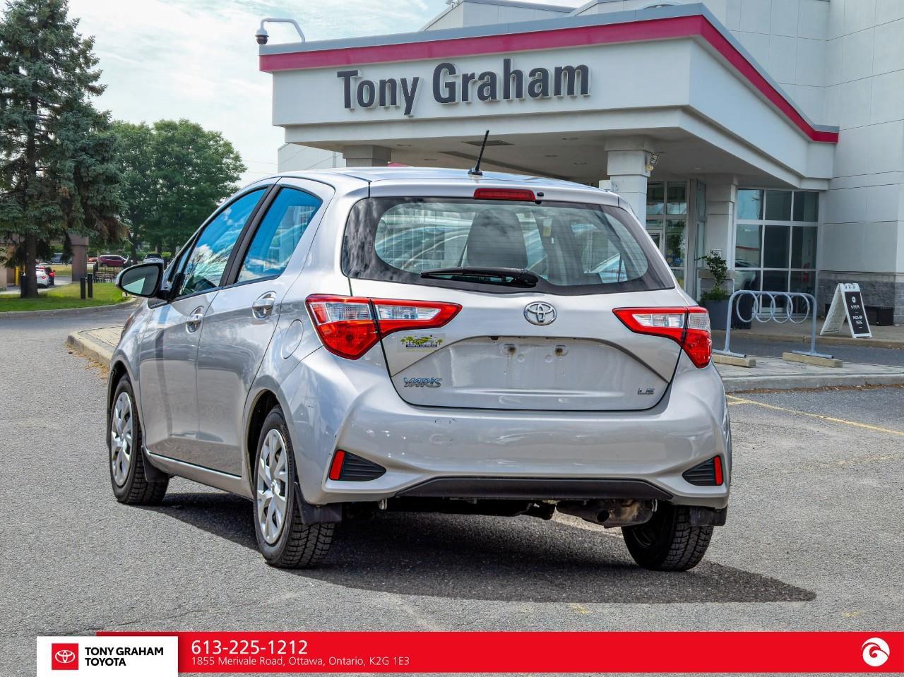 2019 Toyota Yaris LE Photo3