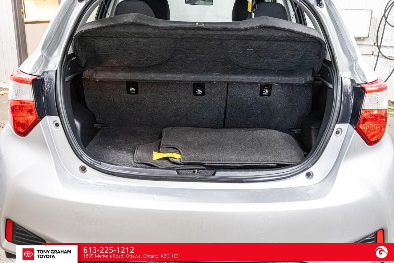 2019 Toyota Yaris LE Photo