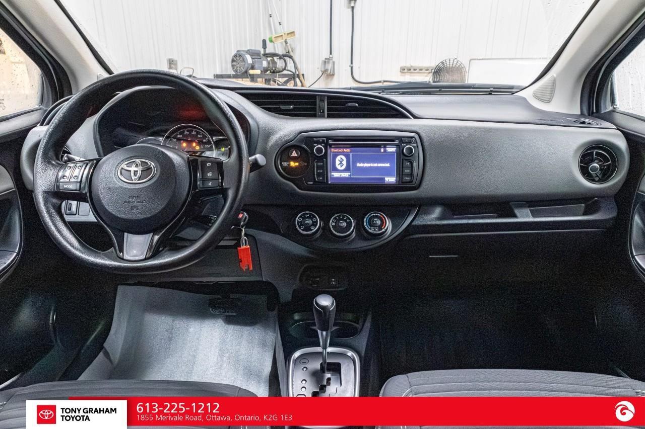 2019 Toyota Yaris LE Photo