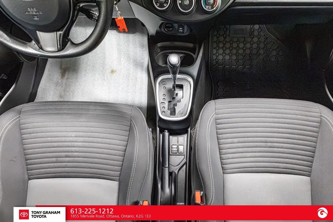2019 Toyota Yaris LE Photo