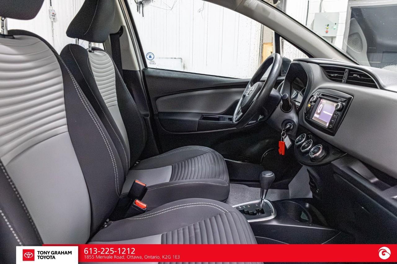 2019 Toyota Yaris LE Photo