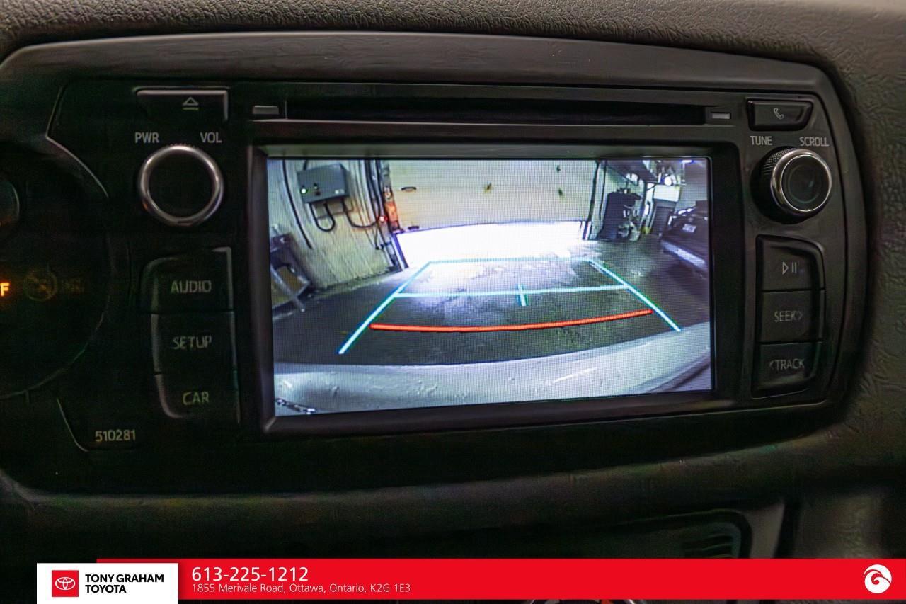 2019 Toyota Yaris LE Photo