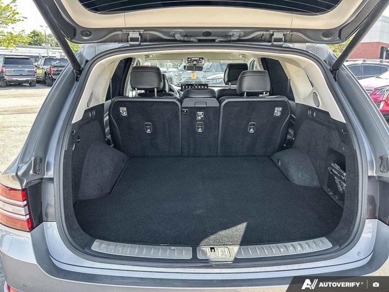 2024 Genesis GV80 3.5T Prestige 5P MOONROOF | HEADS-UP DISPLAY | ONE OWNER Photo