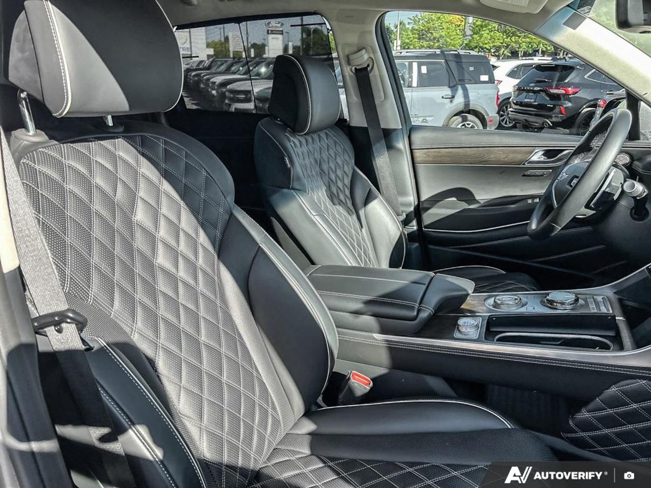 2024 Genesis GV80 3.5T Prestige 5P MOONROOF | HEADS-UP DISPLAY | ONE OWNER Photo