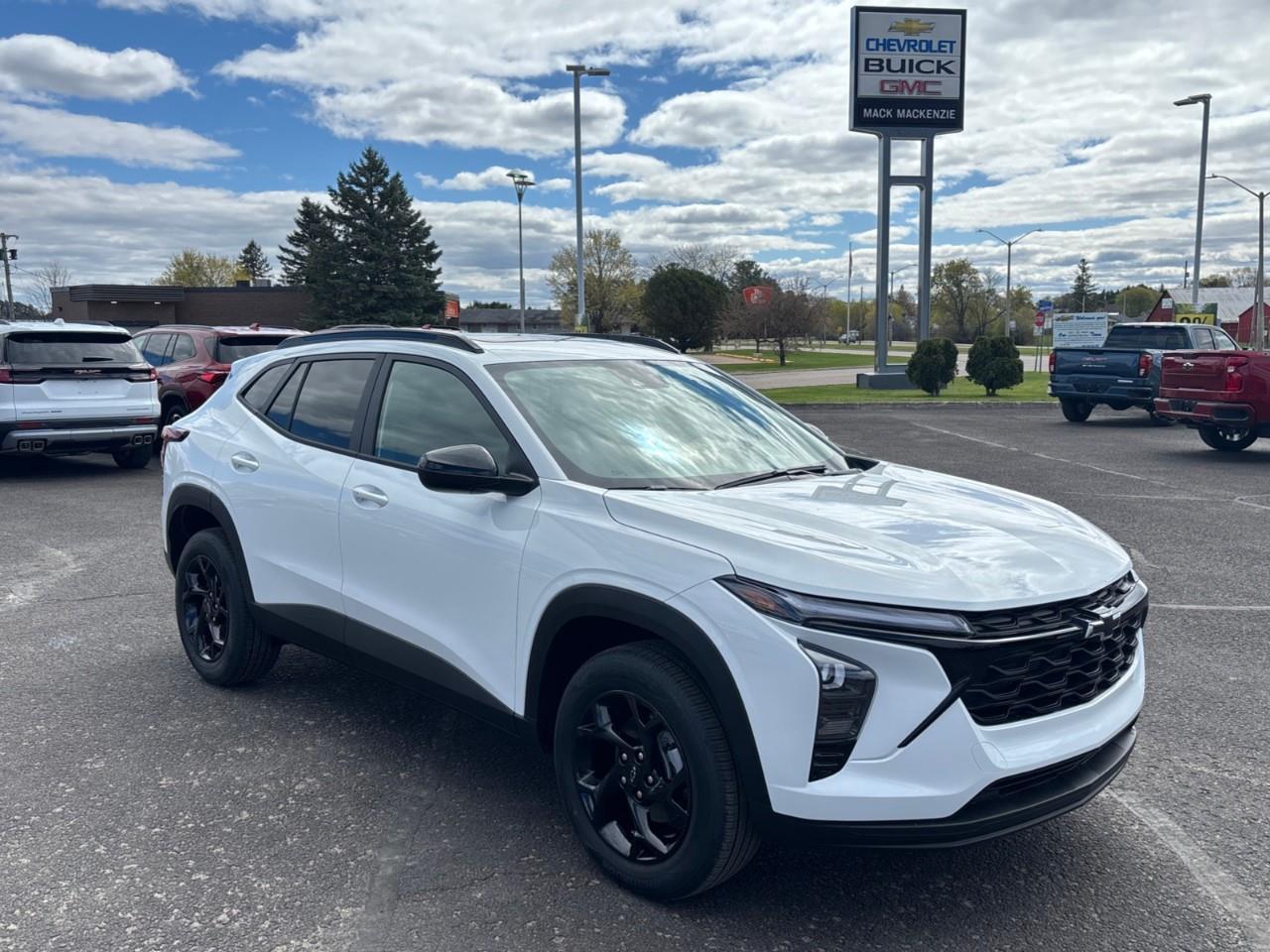 2026 Chevrolet Trax LT New Small 5 Passenger FWD SUV with a Sunroof, Heated Front Seats, Heated Steering Wheel and an 11 Diagonal Touchscreen Radio with Wireless Apple Carplay/Android Auto Photo
