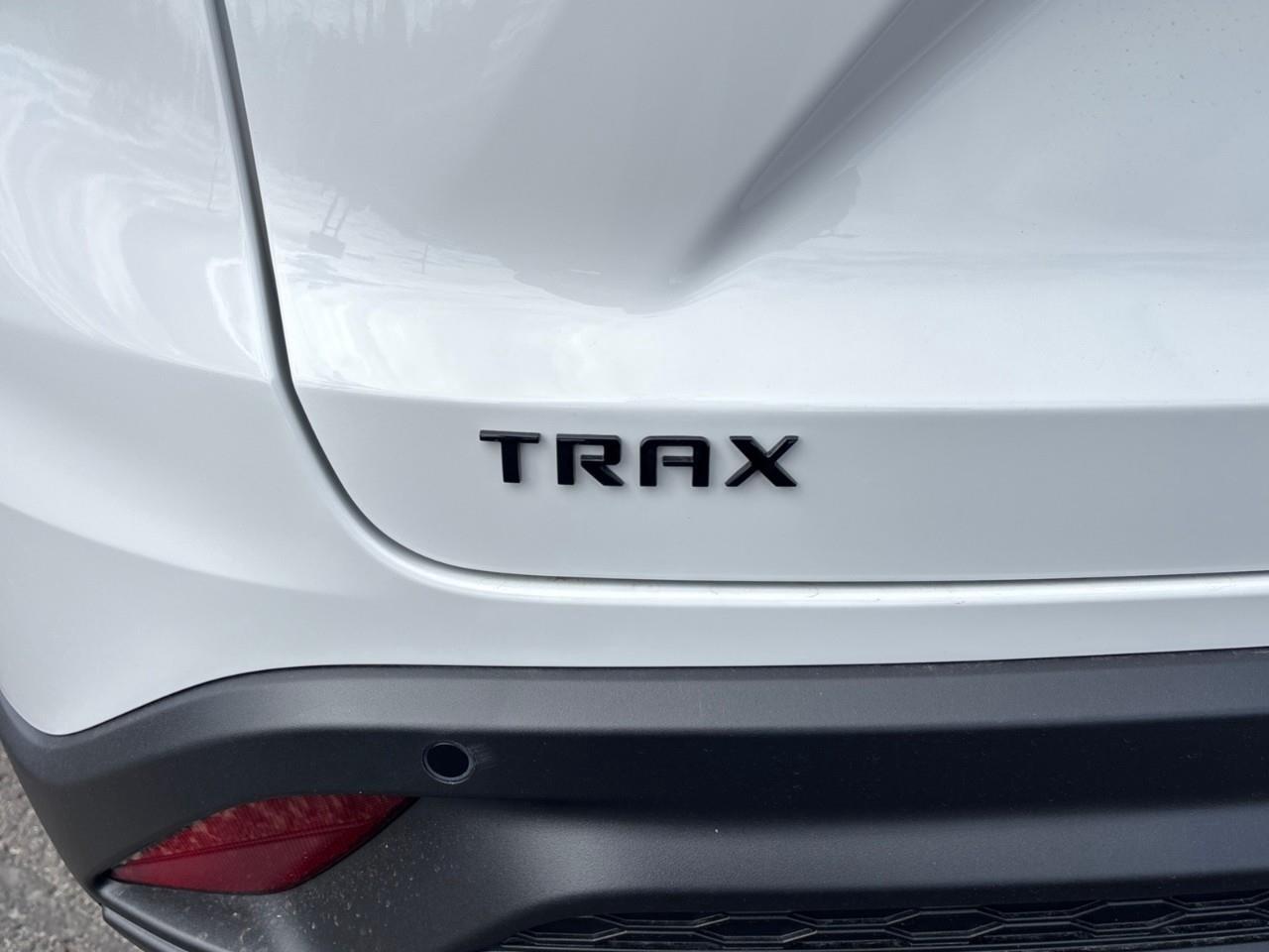 2026 Chevrolet Trax LT New Small 5 Passenger FWD SUV with a Sunroof, Heated Front Seats, Heated Steering Wheel and an 11 Diagonal Touchscreen Radio with Wireless Apple Carplay/Android Auto Photo