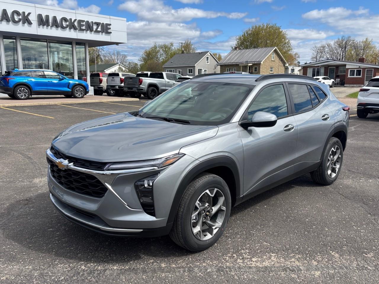 2026 Chevrolet Trax LT New Small 5 Passenger FWD SUV with Heated Front Seats, Heated Steering Wheel and an 11 Diagonal Touchscreen Radio with Wireless Apple Carplay/Android Auto Photo