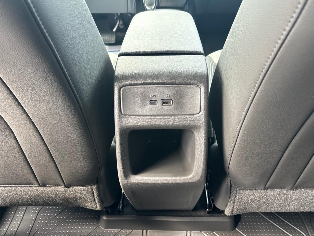 2026 Chevrolet Trax LT New Small 5 Passenger FWD SUV with Heated Front Seats, Heated Steering Wheel and an 11 Diagonal Touchscreen Radio with Wireless Apple Carplay/Android Auto Photo