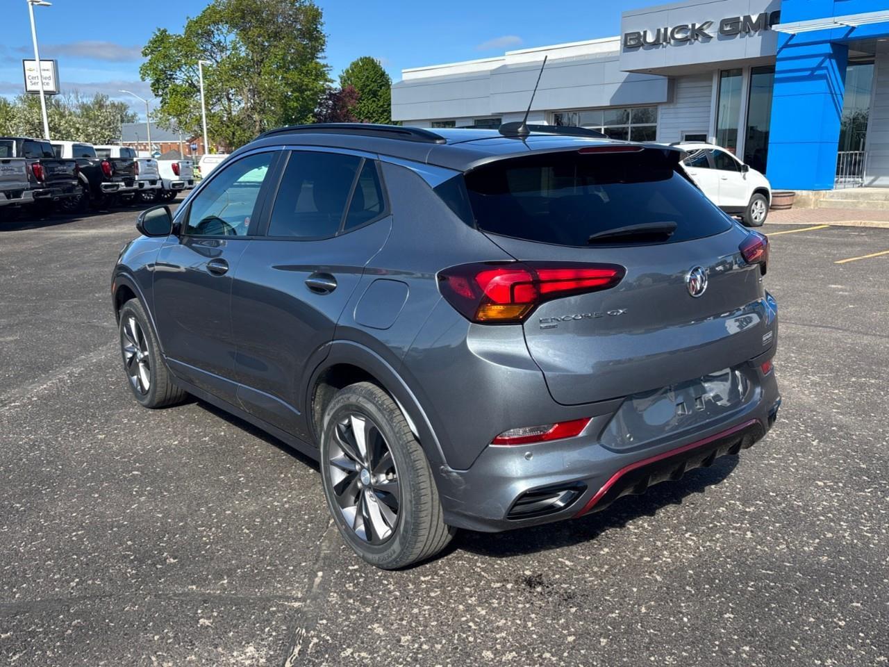 2022 Buick Encore GX Select Used Low Kilometer 5 Passenger Small AWD SUV with Photo