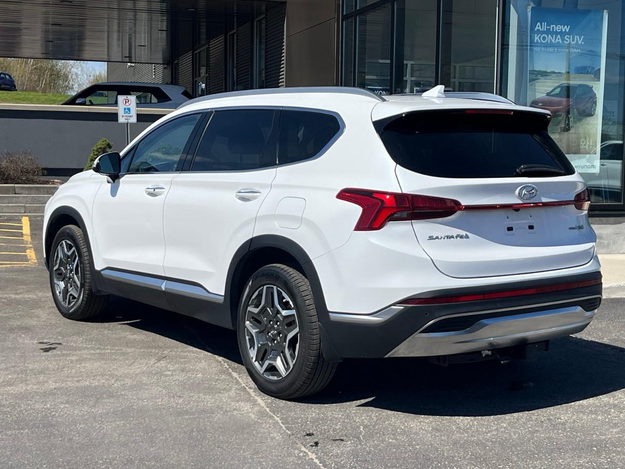 2021 Hyundai Santa Fe Hybrid Luxury AWD Photo4