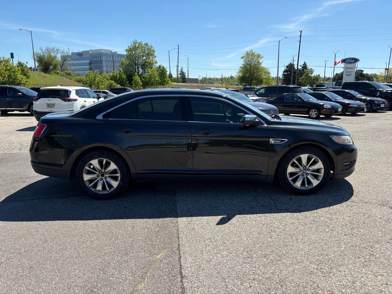 2010 Ford Taurus Limited LEATHER SEATS|V6|LIMITED TECHNOLOGY PK|PWR MOONROOF Photo