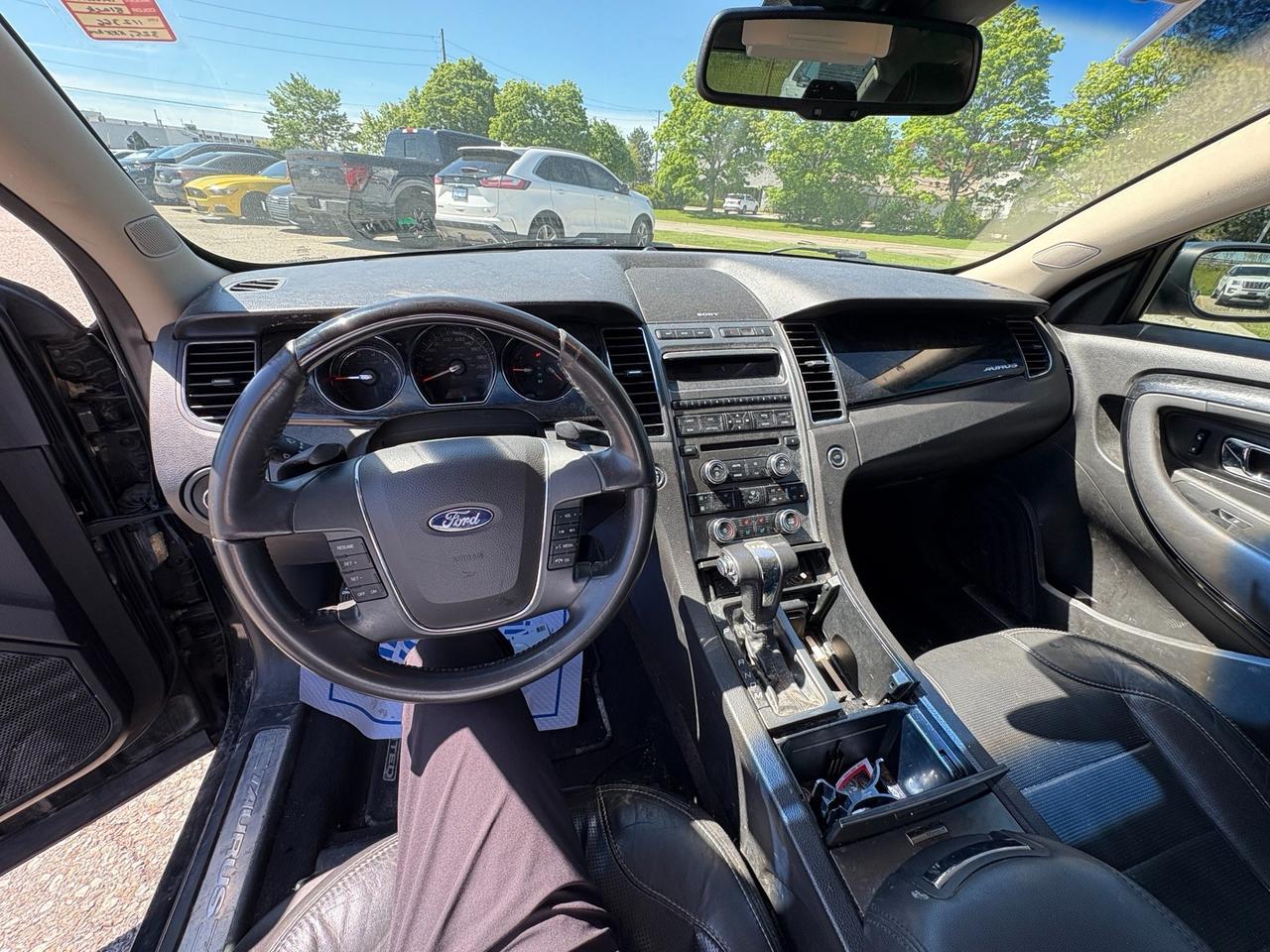 2010 Ford Taurus Limited LEATHER SEATS|V6|LIMITED TECHNOLOGY PK|PWR MOONROOF Photo