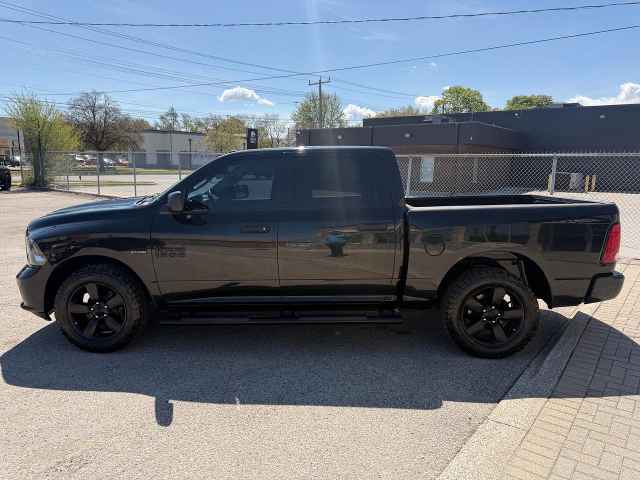 2016 RAM 1500 ST Photo