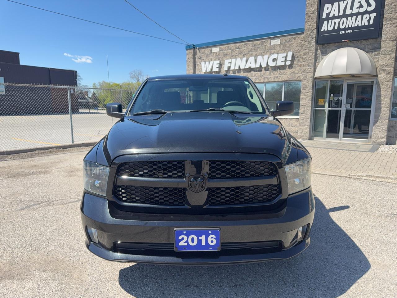 2016 RAM 1500 ST Photo