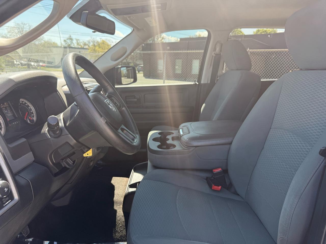 2016 RAM 1500 ST Photo