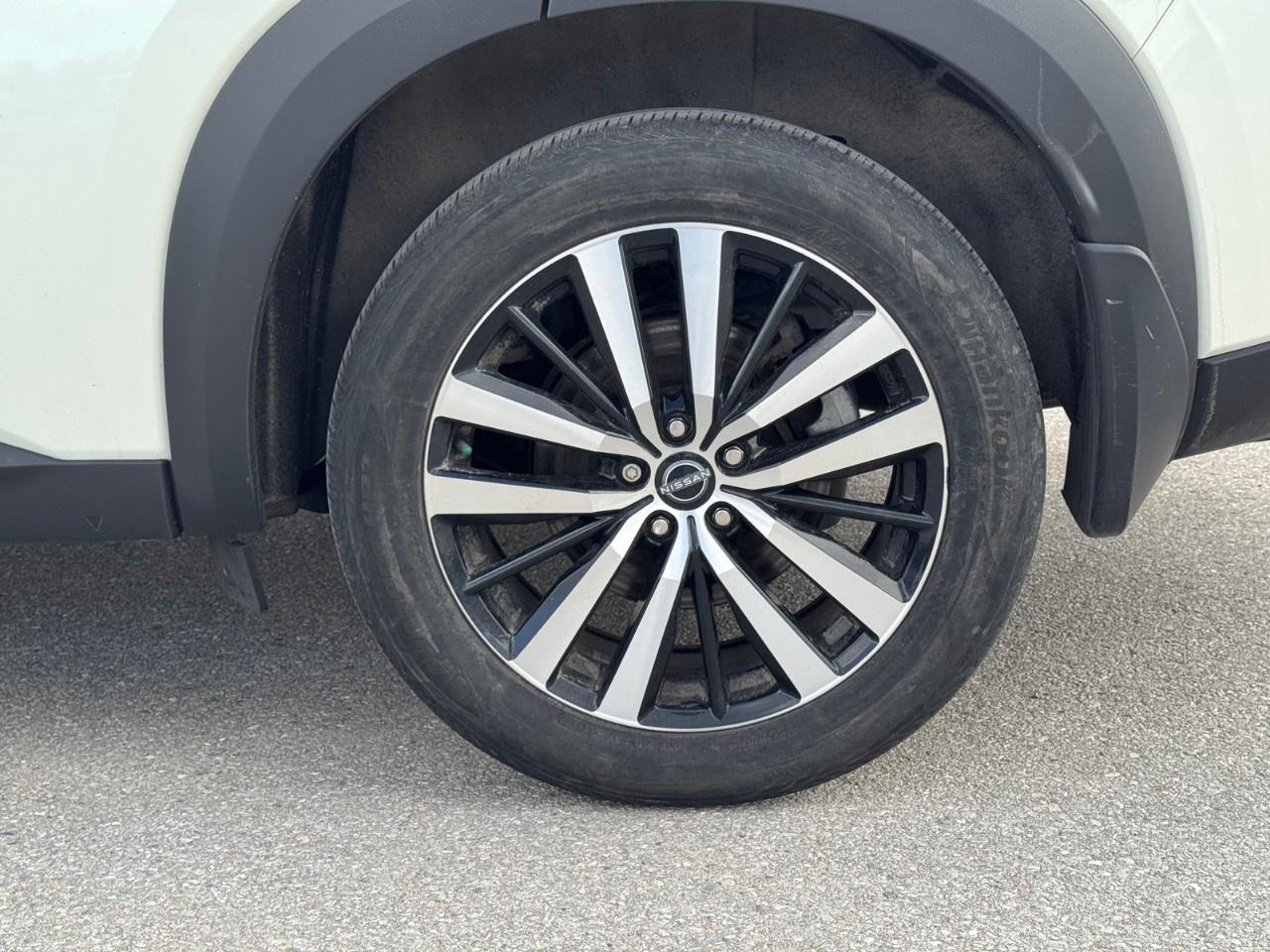 2024 Nissan Pathfinder Platinum 4WD Photo