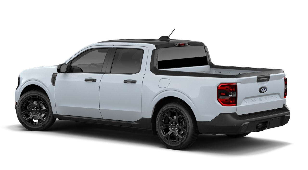 2026 Ford Maverick XLT AWD SuperCrew Photo1