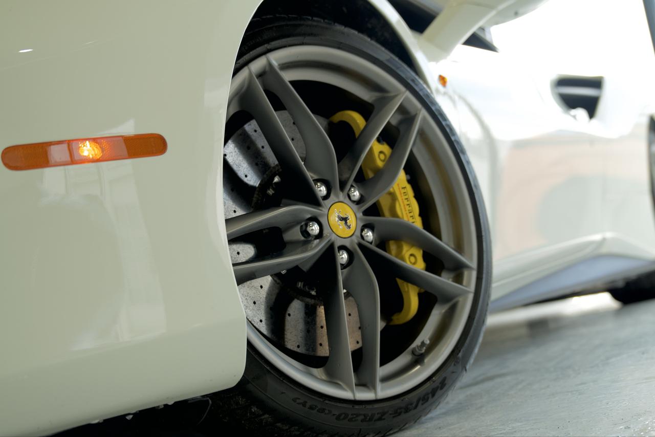 2019 Ferrari 488 GTB  Photo