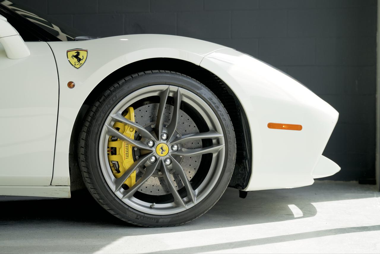 2019 Ferrari 488 GTB  Photo