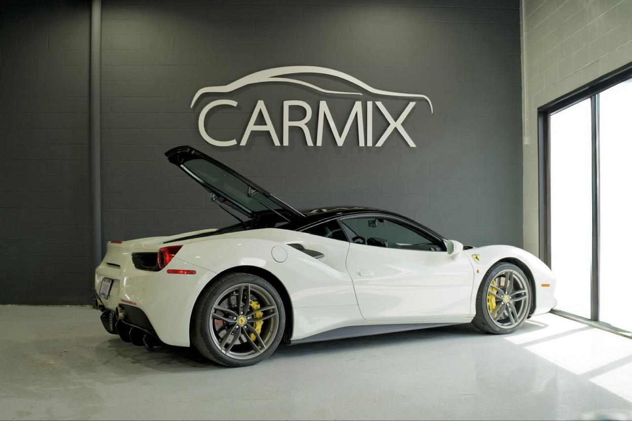 2019 Ferrari 488 GTB  Photo