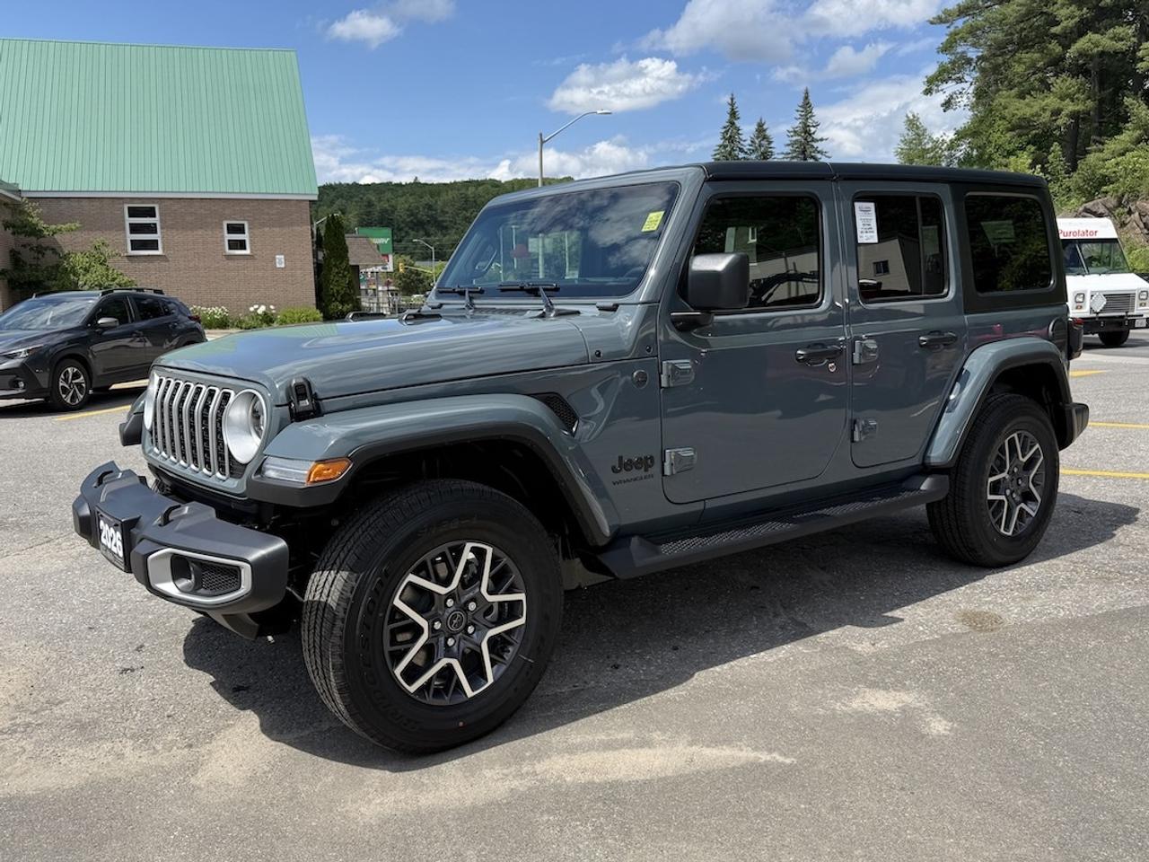 2026 Jeep Wrangler SAHARA 4X4 Photo